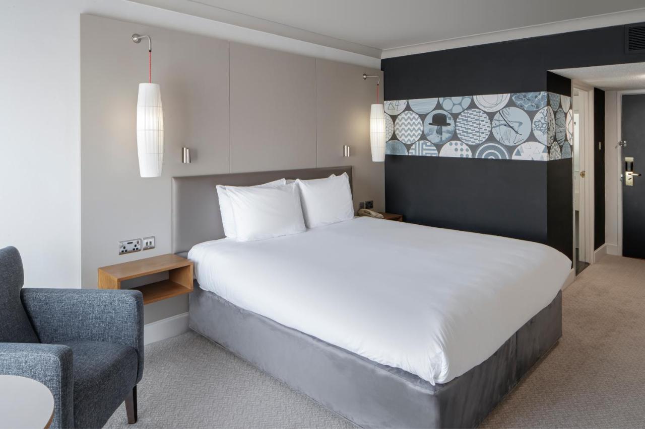 Crowne Plaza Plymouth By Ihg Hotel Exterior photo