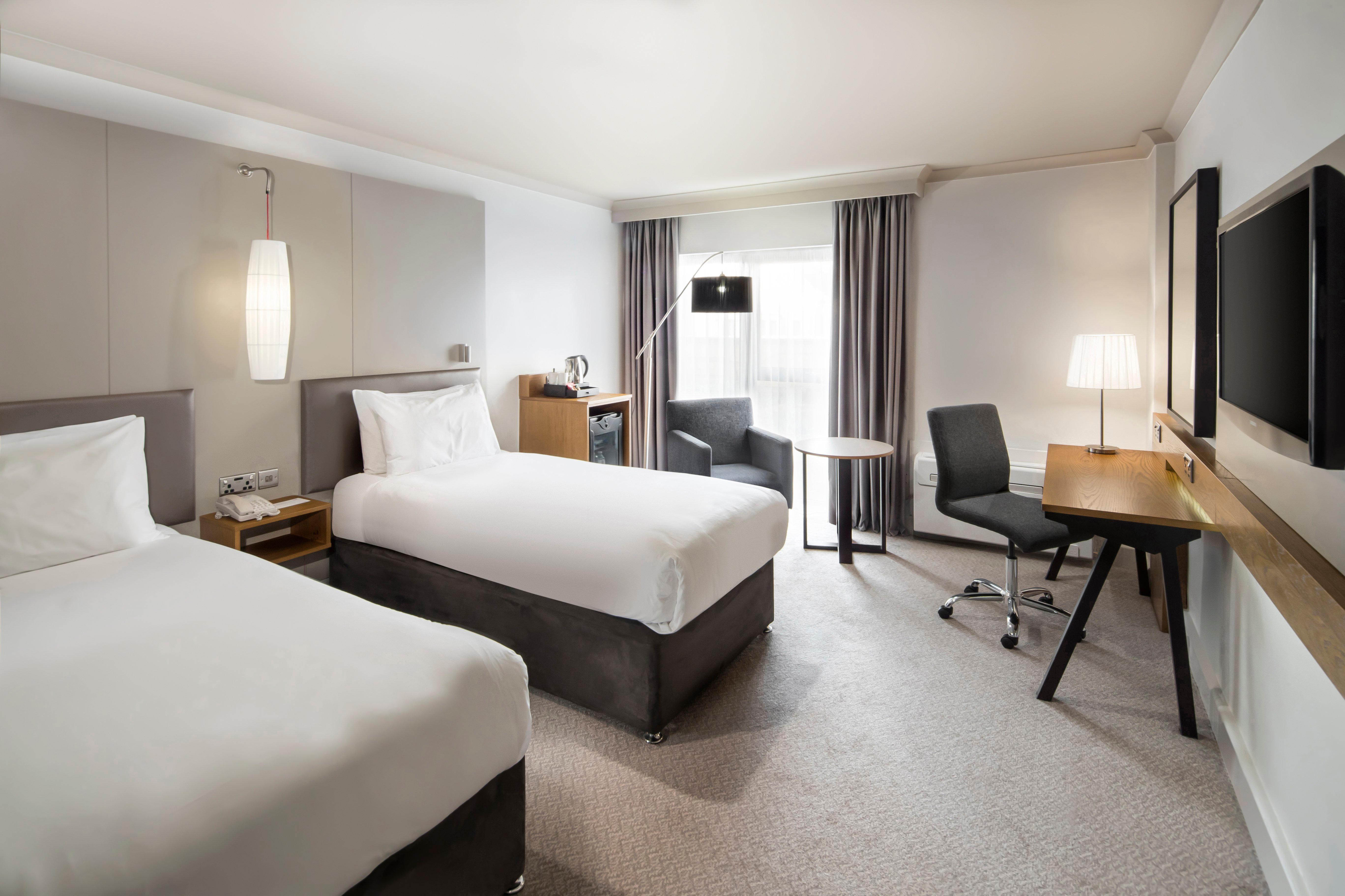 Crowne Plaza Plymouth By Ihg Hotel Exterior photo