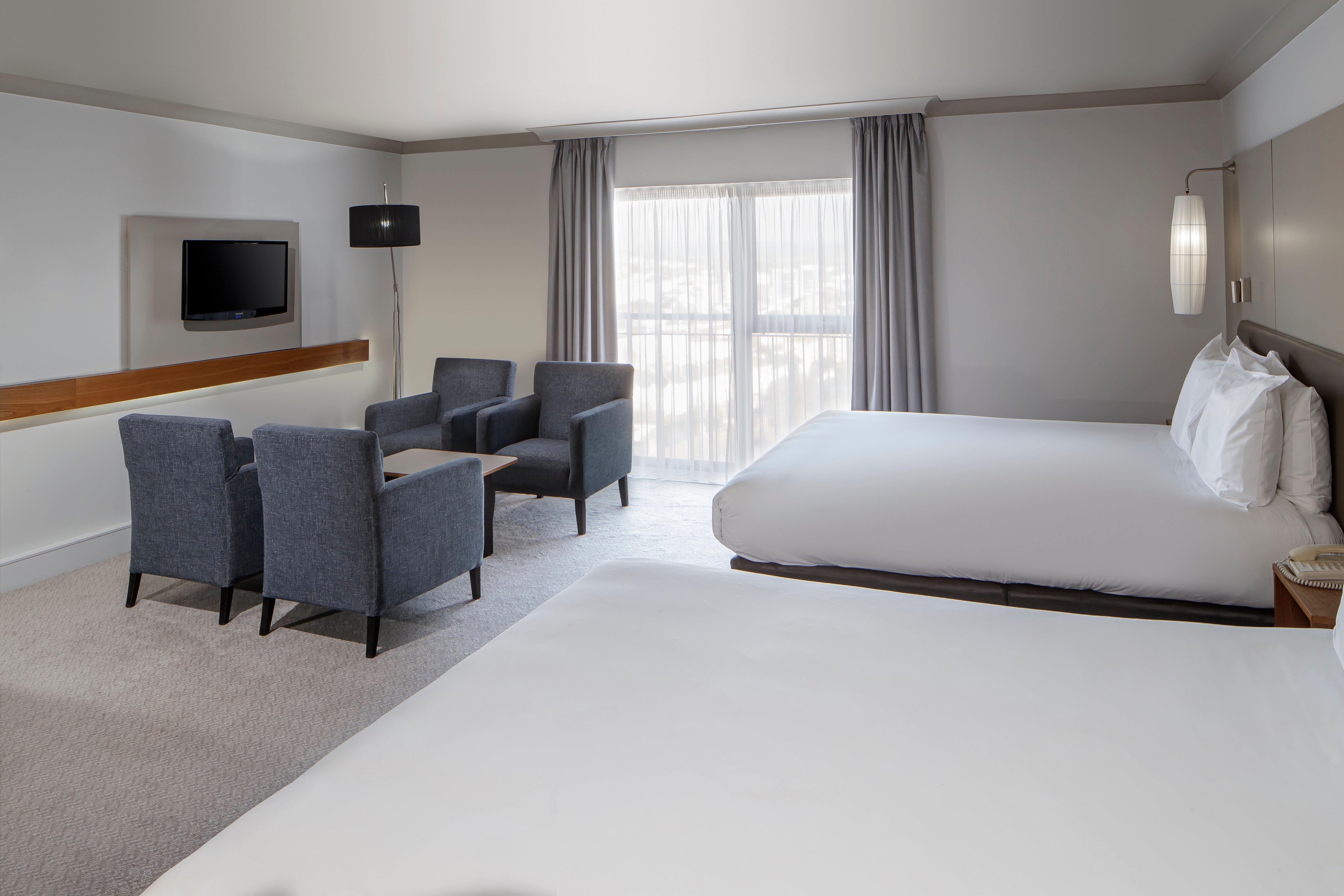 Crowne Plaza Plymouth By Ihg Hotel Exterior photo