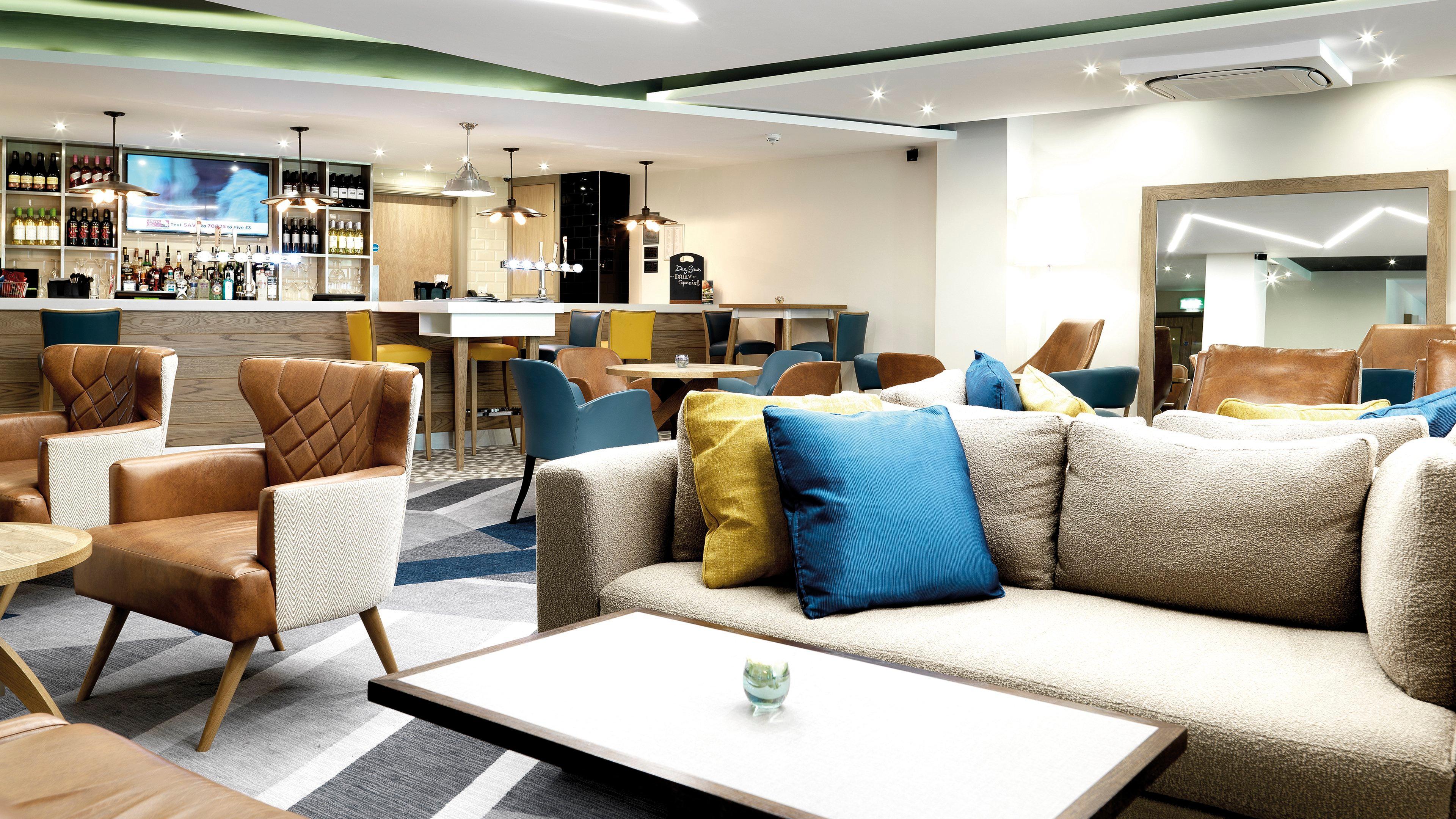 Crowne Plaza Plymouth By Ihg Hotel Exterior photo