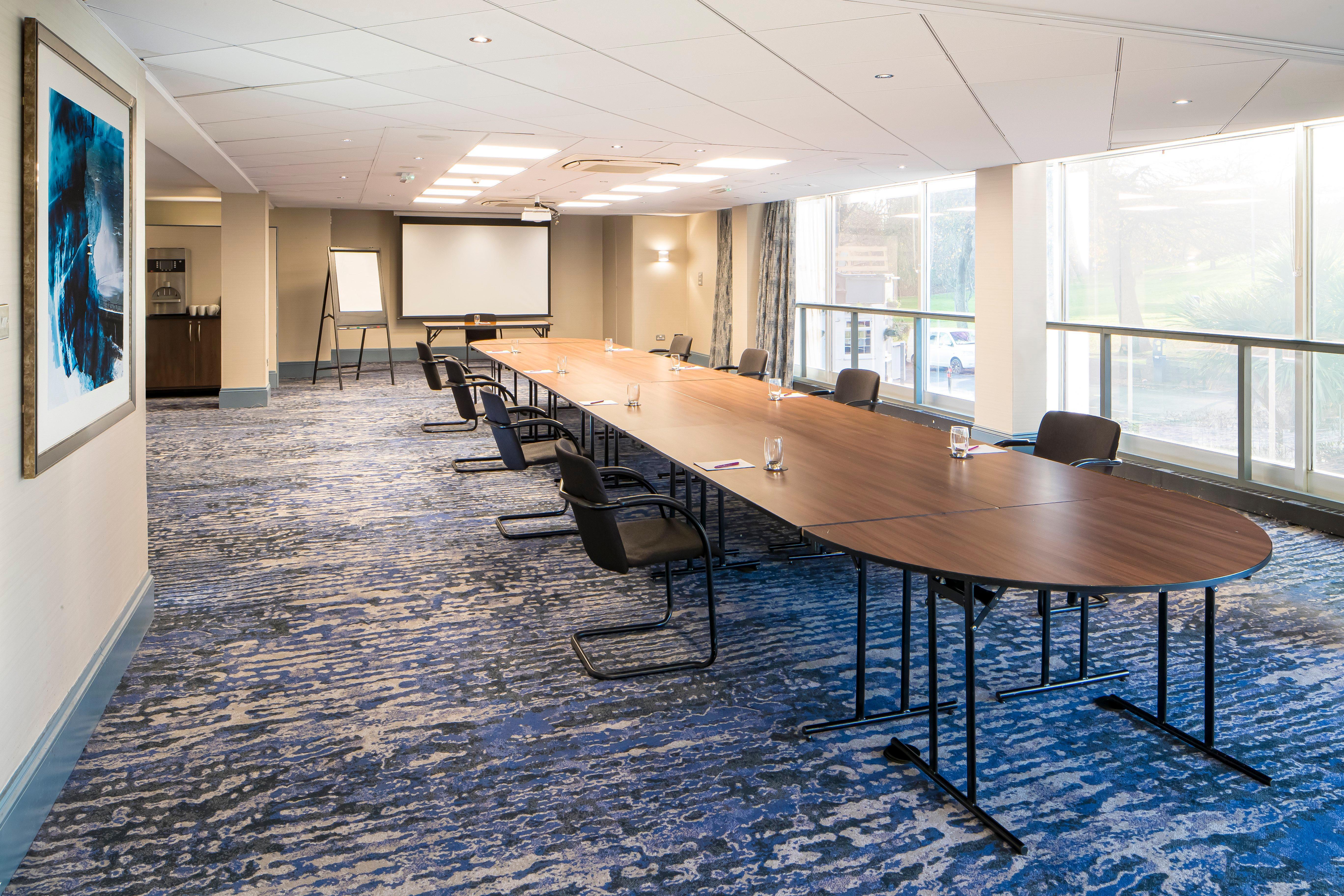 Crowne Plaza Plymouth By Ihg Hotel Exterior photo